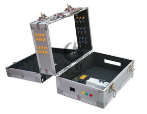 電子產品功能展示箱定制指南 如何找到靠譜的包工包料廠家